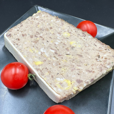 Terrine de canard au foie gras et girolles à 39.95€ /kg